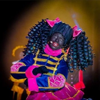 zwartepiet sinterklaas kostuum circus promotie pruik